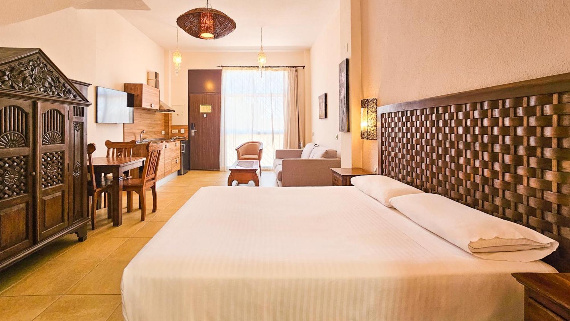 Zahara Sol Villas Y Apartamentos By Qhotels Zahara de los Atunes Εξωτερικό φωτογραφία