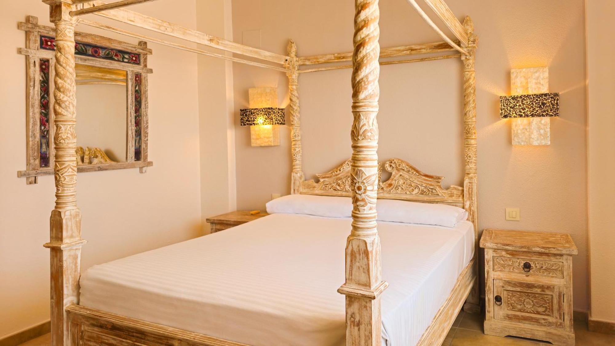 Zahara Sol Villas Y Apartamentos By Qhotels Zahara de los Atunes Εξωτερικό φωτογραφία