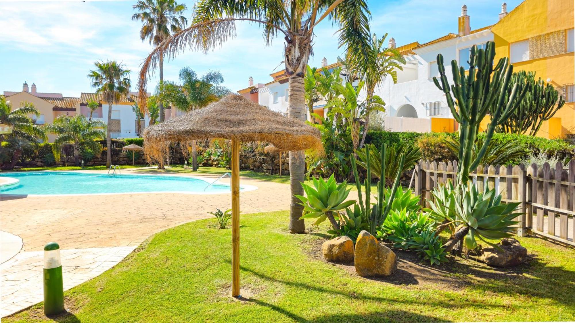 Zahara Sol Villas Y Apartamentos By Qhotels Zahara de los Atunes Εξωτερικό φωτογραφία