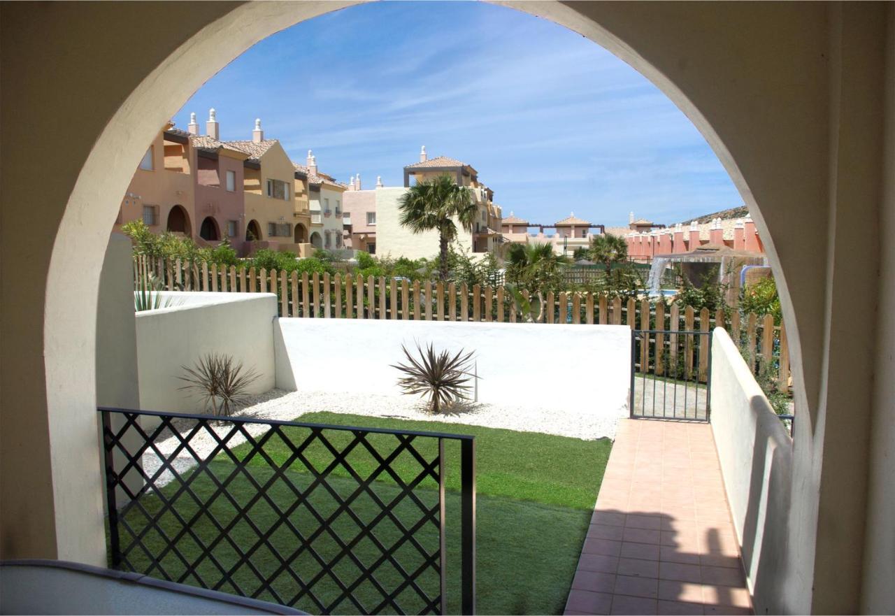 Zahara Sol Villas Y Apartamentos By Qhotels Zahara de los Atunes Εξωτερικό φωτογραφία